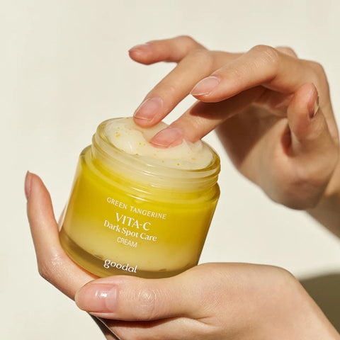 Crema per la cura delle macchie scure al mandarino verde Vita C